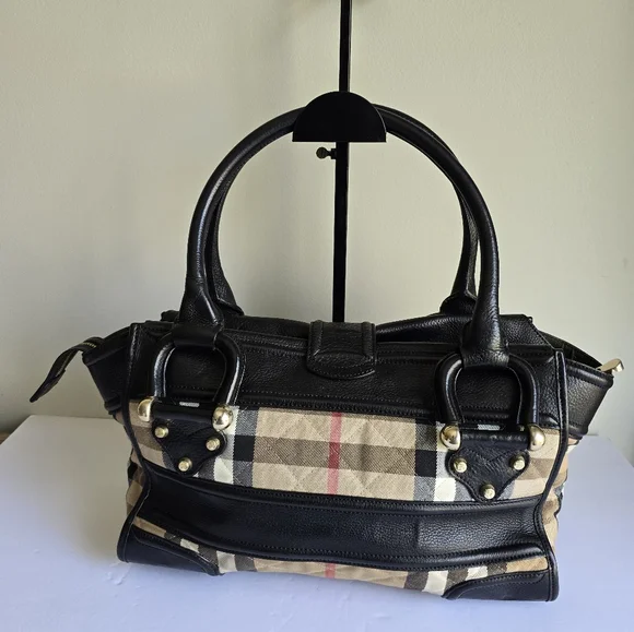 Burberry House Cjeck Quilted Large Manor Tote Bag Black - Picture 3 of 17
